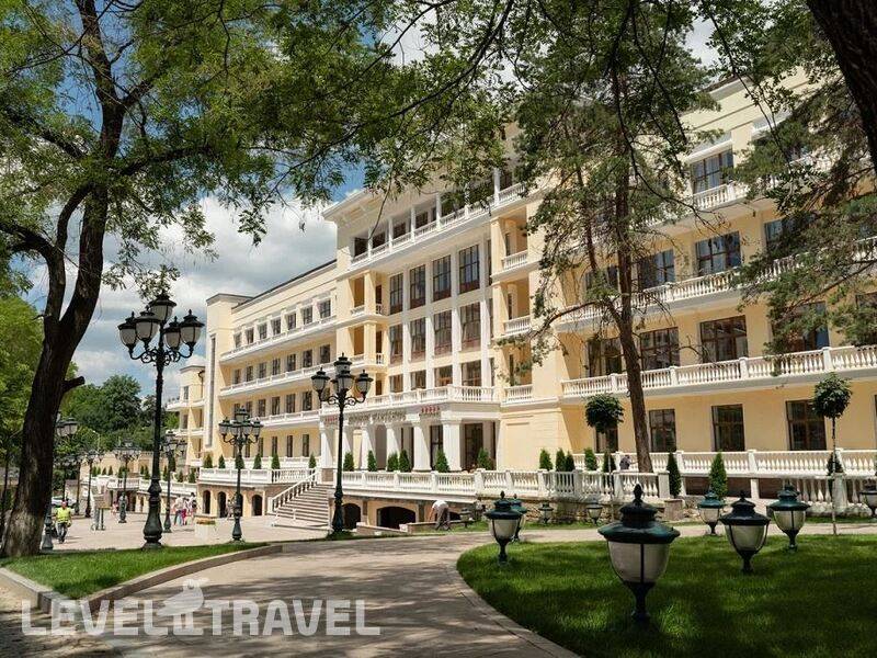 Фотография Санаторий Дворец Нарзанов Кисловодск
