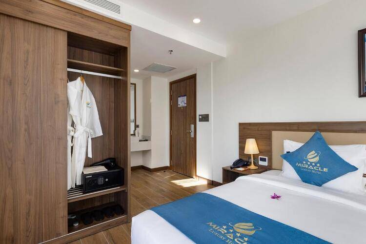 Miracle Luxury Hotel