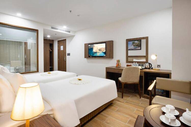 Miracle Luxury Hotel
