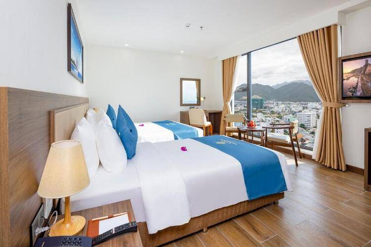 Miracle Luxury Hotel