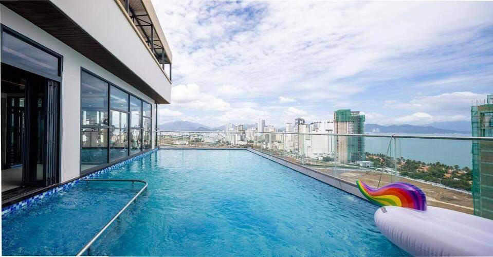 Miracle Luxury Hotel
