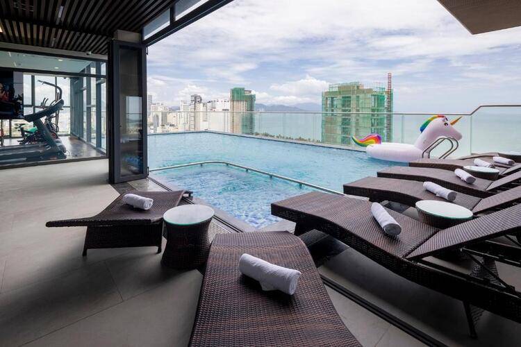 Miracle Luxury Hotel