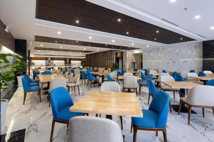 Miracle Luxury Hotel
