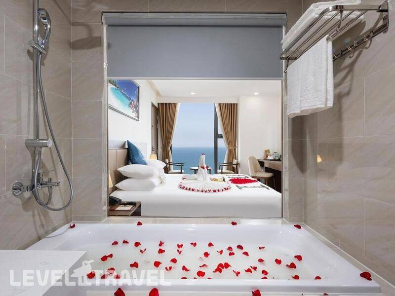 Фотография Miracle Luxury Hotel