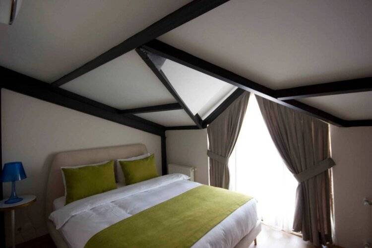 Calanthe Residence
