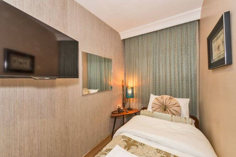 Four Doors Hotel