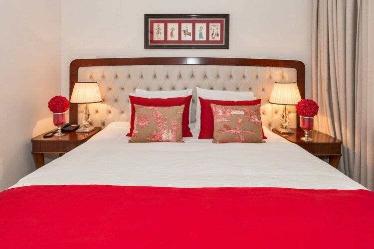 Four Doors Hotel