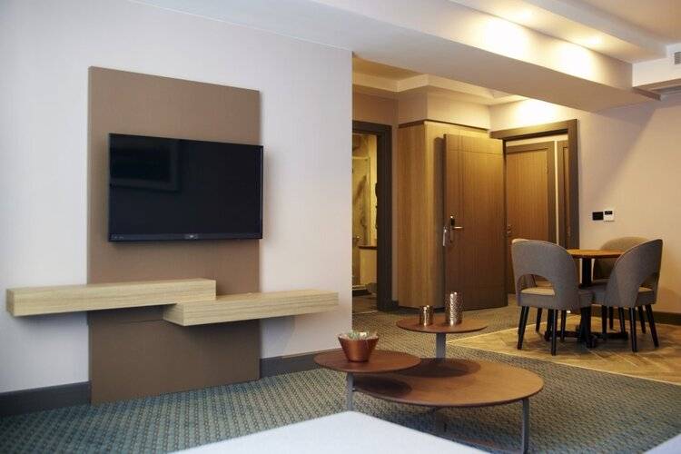 Tophane Suites