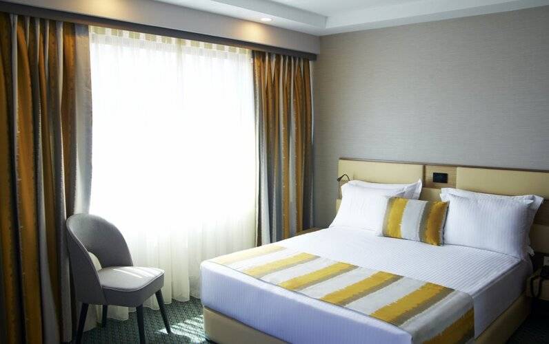 Tophane Suites