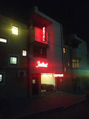 Juliet Hotel