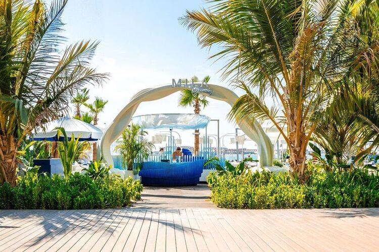 Radisson Beach Resort Palm Jumeirah