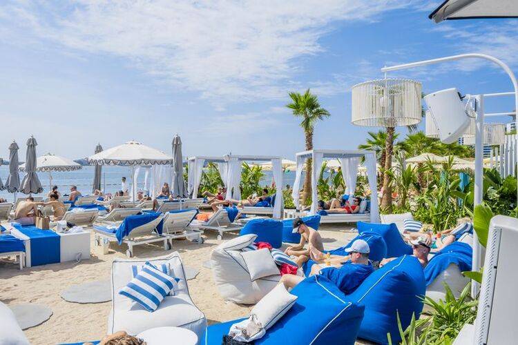 Radisson Beach Resort Palm Jumeirah