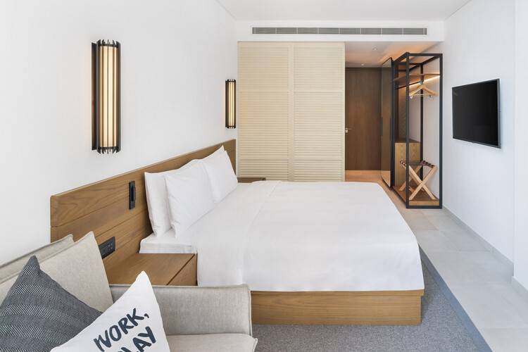 Radisson Beach Resort Palm Jumeirah