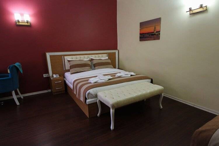 Perazre Hotel