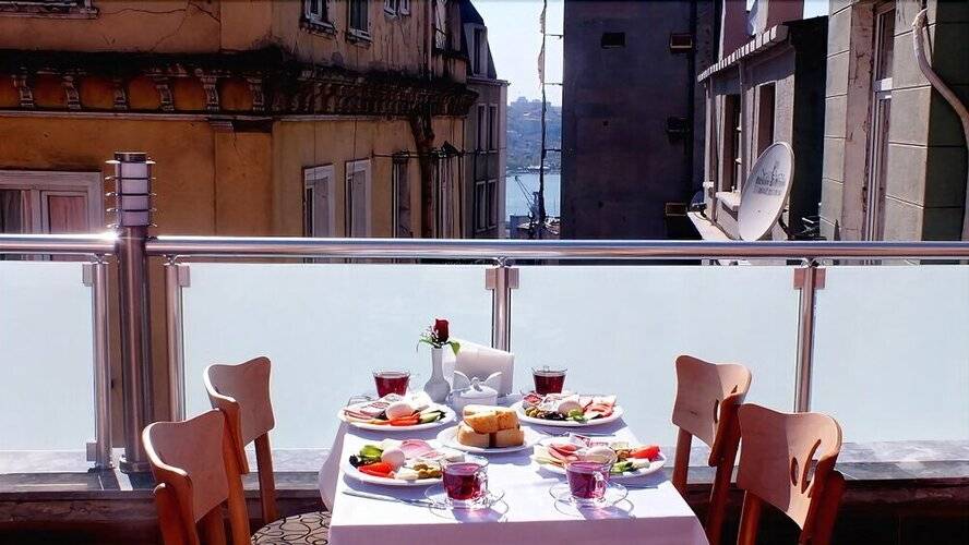 Perazre Hotel