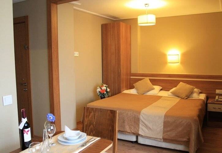 Aura Apart Hotel