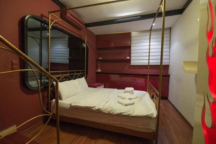 Element Suites