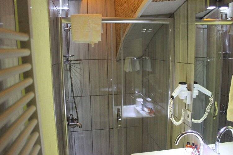 Element Suites