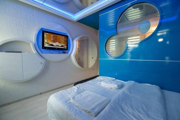Element Suites