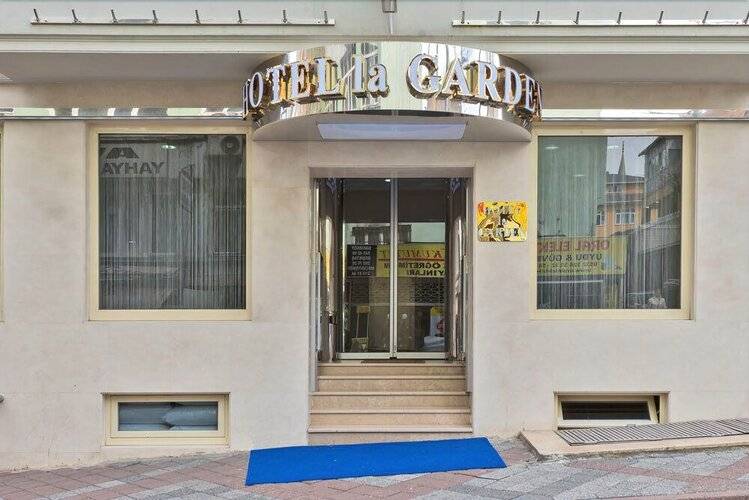 La Garden Hotel