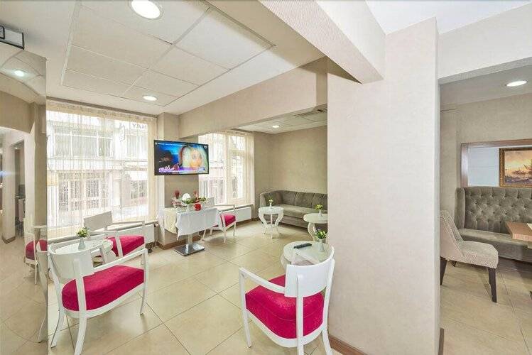 La Garden Hotel
