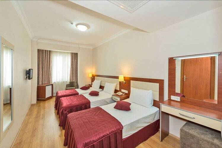 La Garden Hotel