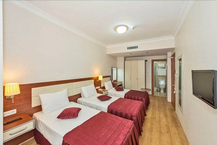 La Garden Hotel