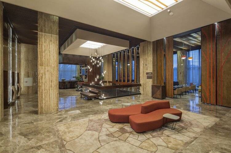 La Garden Hotel