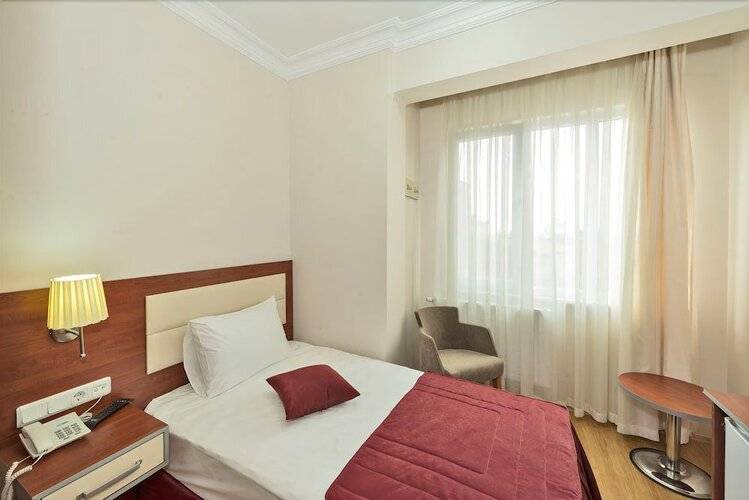 La Garden Hotel