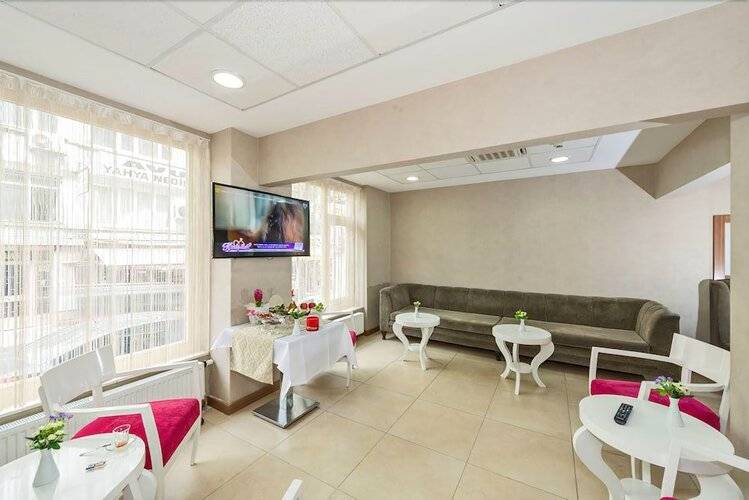 La Garden Hotel