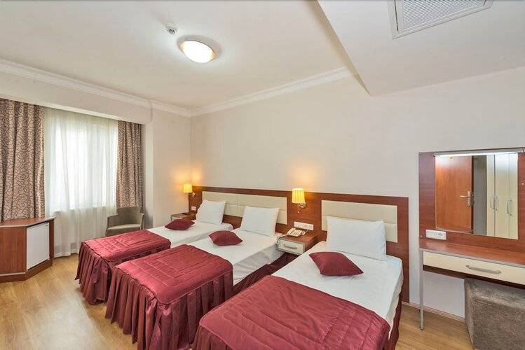 La Garden Hotel