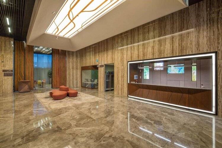 La Garden Hotel