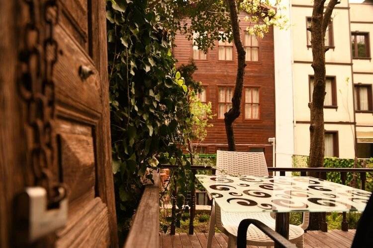 Nuray Hotel