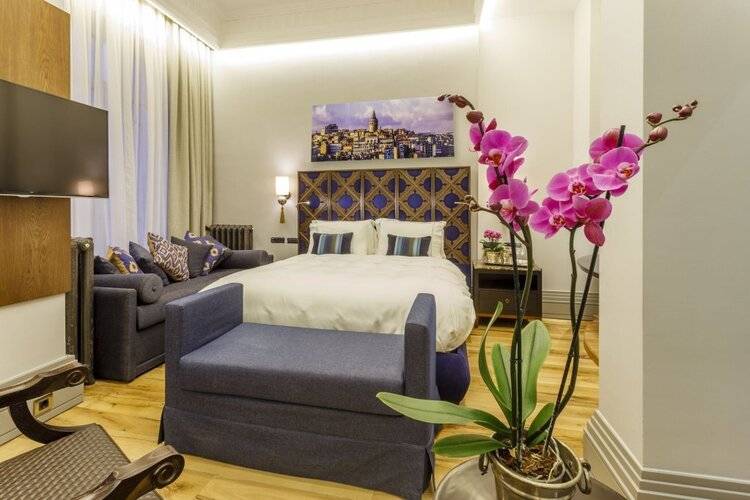 Ravouna 1906 Suites - Special Class (Adults Only 18+)