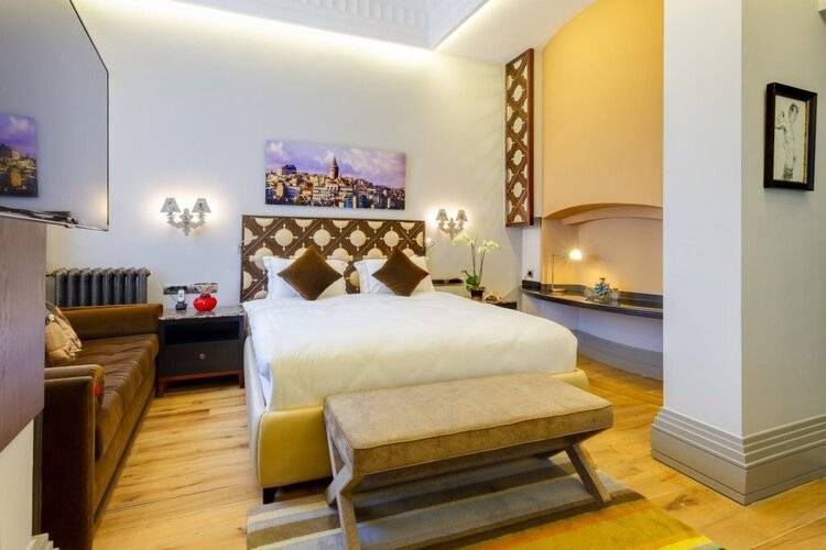 Ravouna 1906 Suites - Special Class (Adults Only 18+)