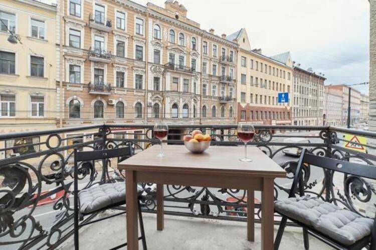 Simple B46 Apart (Симпл Б46 Апарт)