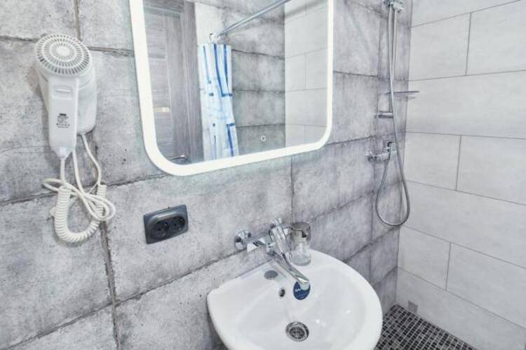 Simple B46 Apart (Симпл Б46 Апарт)
