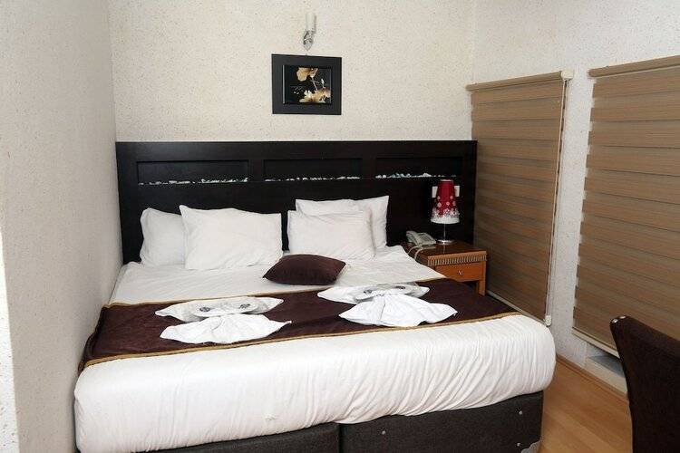 Letter Hotel
