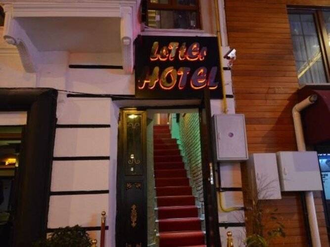 Letter Hotel