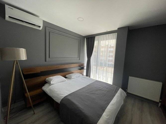 On4 Rooms & Suites