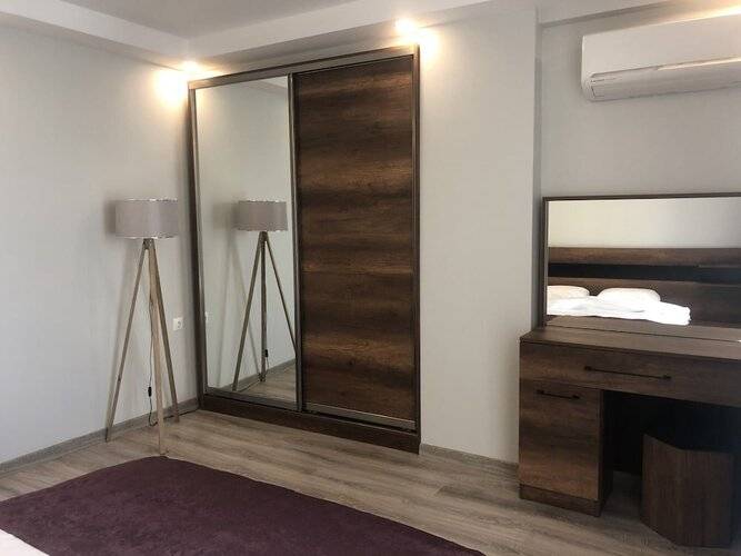 On4 Rooms & Suites