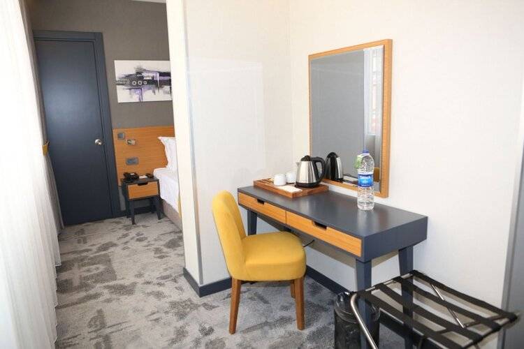 Sapko Airport Hotel