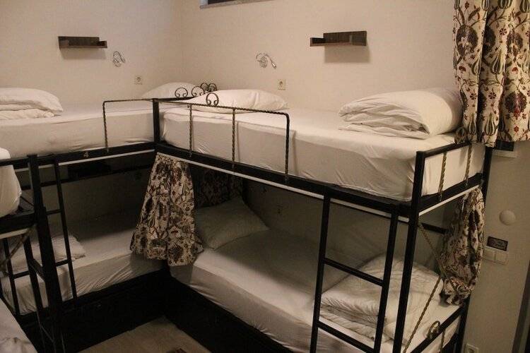 Stanpoli Hostel