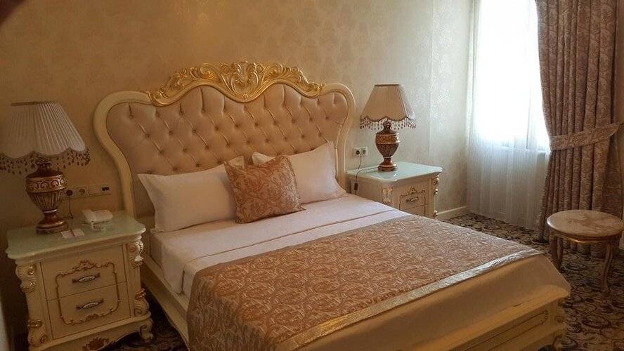 Best Town Palace