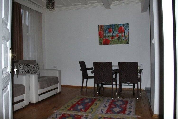 Jasmine Apartment