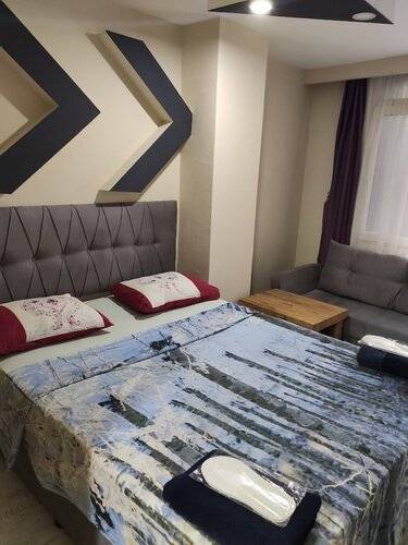 Moon Suit Otel