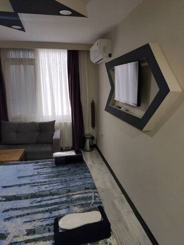 Moon Suit Otel
