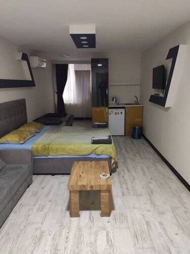 Moon Suit Otel