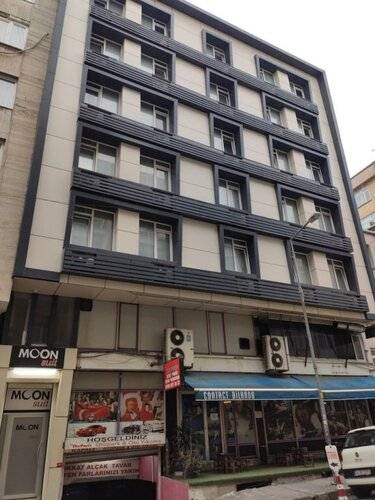 Moon Suit Otel