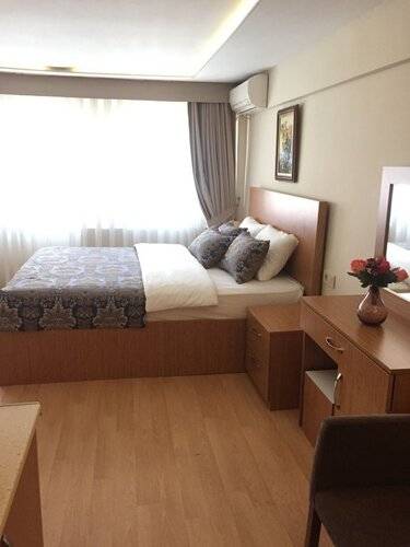 Aiza Suites